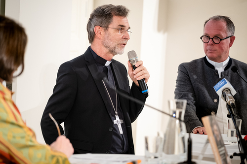 Buchpräsentation Für euch Bischof, mit euch Christ