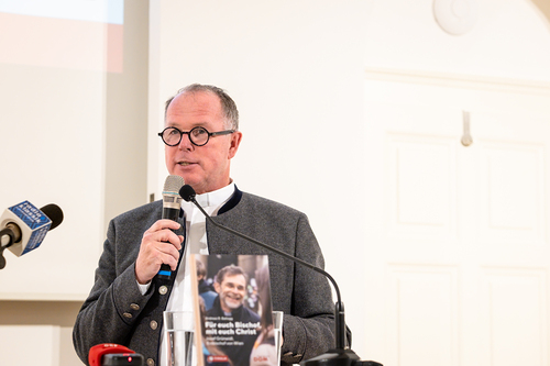 Buchpräsentation Für euch Bischof, mit euch Christ